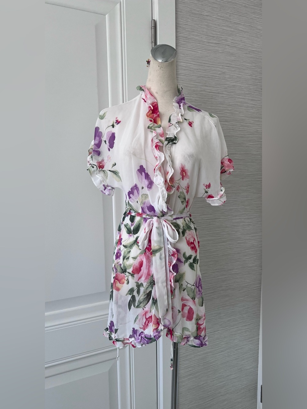Floral Ruffle Tie-Waist robe